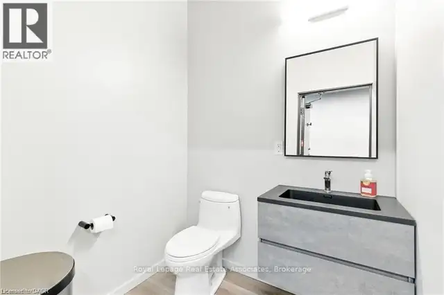 205 - 1232 NORTHSIDE ROAD Burlington (Industrial Burlington), On in Commercial & Office Space for Rent in Oakville / Halton Region - Image 16