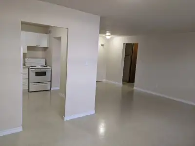 Seniors discount $270.00/month for 65 years and over – On-site manager – CCTV Surveillance Quiet, no...