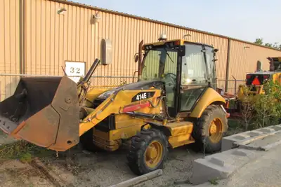 2008 CAT 414 E il skip loader 5100 hours 4x4 3 in 1 bucket, rear angled scraper , good rubber runs v...