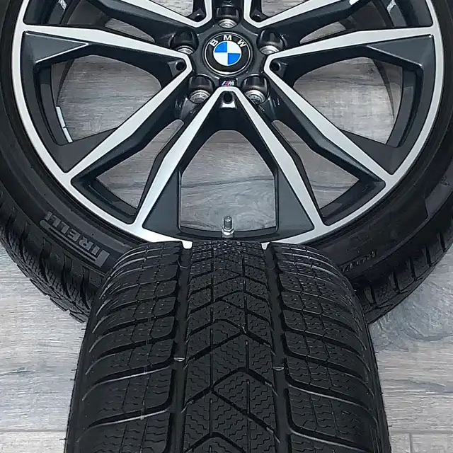 2022 BMW X1 / X2 OEM 19" Rims, TPMS & RF Winter Tires*BRAND NEW* in Tires & Rims in Markham / York Region - Image 8