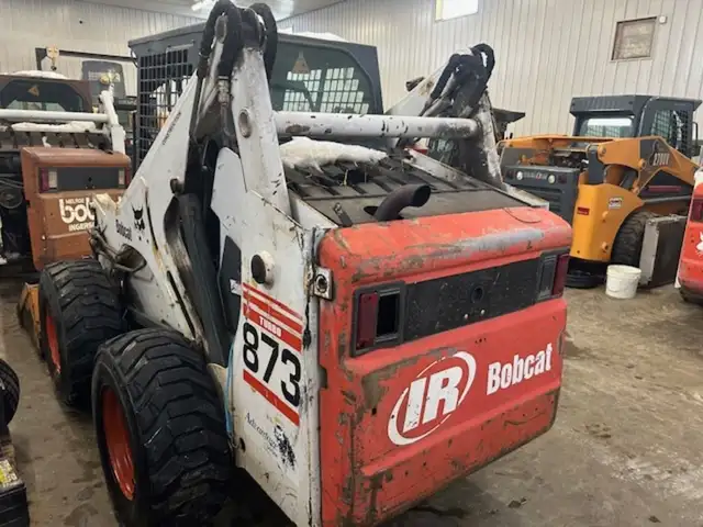 1998 BOBCAT 873 in Heavy Equipment in Regina - Image 2