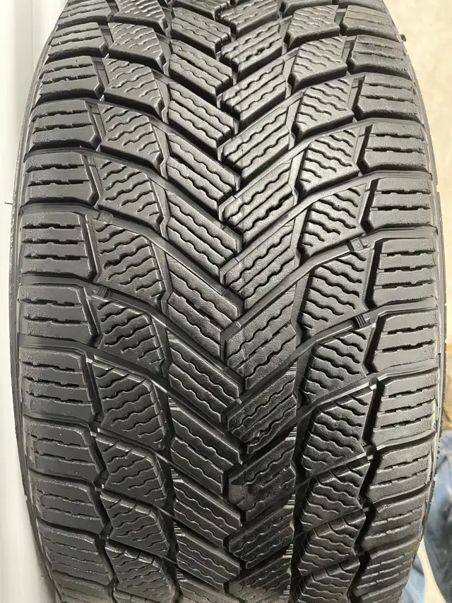 Pair2️⃣:  235/45R18 98H  XL MICHELIN X-Ice Snow. in Tires & Rims in Mississauga / Peel Region - Image 8