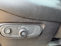 This Chevrolet Equinox delivers a Turbocharged Gas I4 1.5L/ engine powering this Automatic transmiss... (image 6)