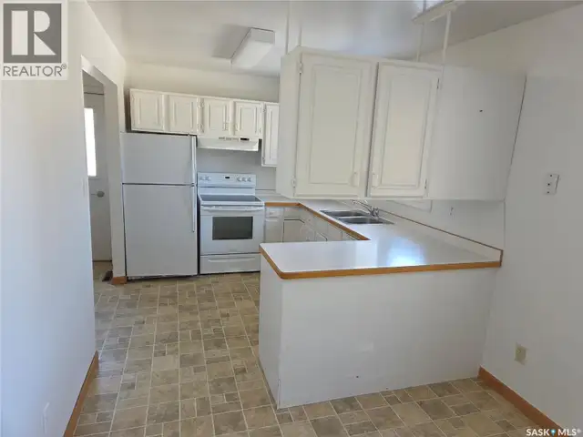 718 98th AVENUE Tisdale, Saskatchewan in Houses for Sale in Saskatoon - Image 6