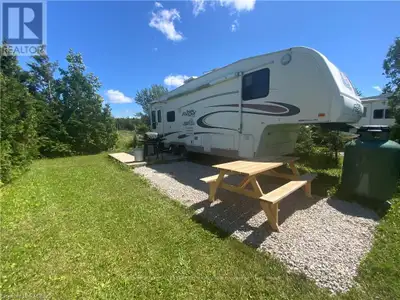 Enjoy Reel Paradise RV. Site and boat launch on a weekly or daily basis. Great views and close to th...