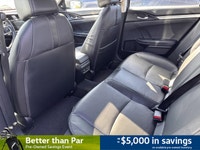Navigate your journeys with precision and enjoy crystal-clear audio in this exceptional 2017 Honda C... (image 7)