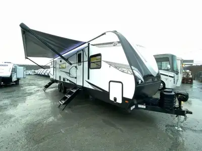 EAST TO WEST Alta travel trailer 3150KBH highlights: Double Slides King Bed Walk-In Pantry 12V Black...