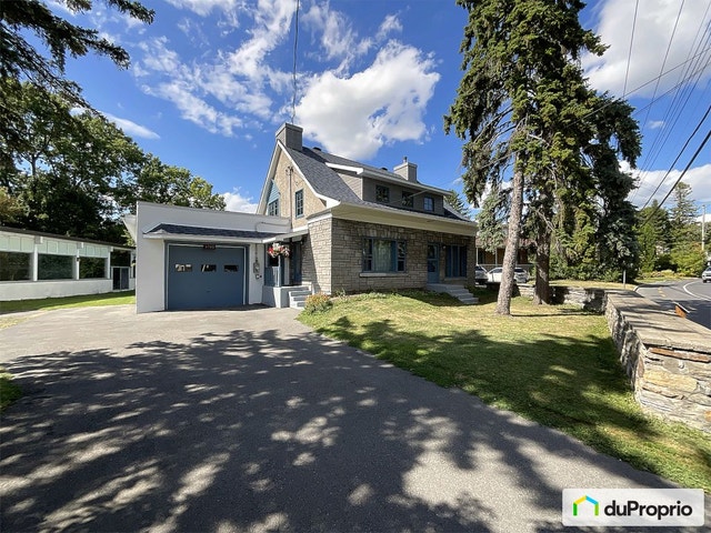 $875,000 - 1 1/2 Storey for sale in North Montreal — photo 1