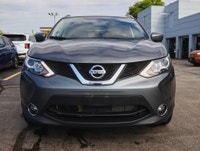 This accident-free 2018 Nissan Qashqai SL AWD comes with the kind of history pre-owned buyers want t... (image 1)