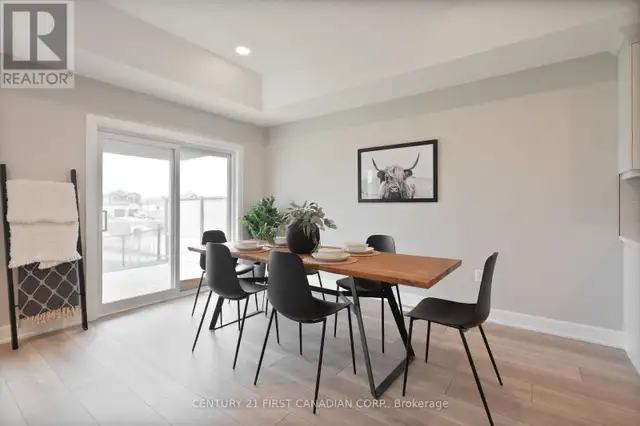 21 HAMILTON STREET North Middlesex (Ailsa Craig), Ontario in Houses for Sale in Grand Bend - Image 18