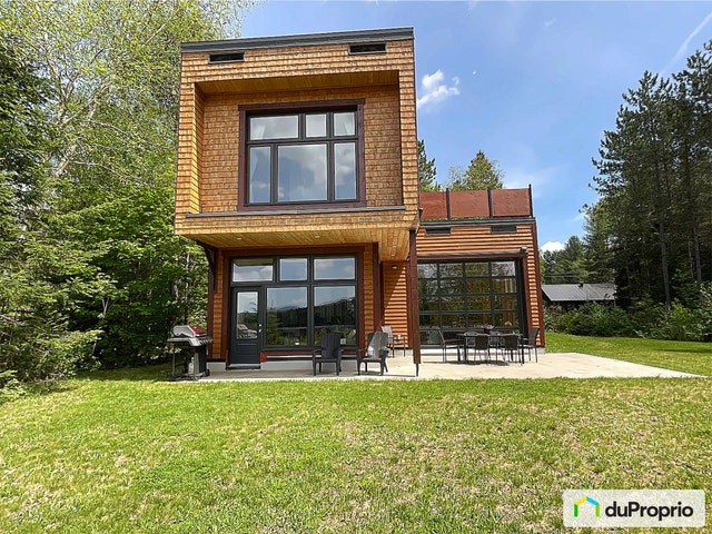 $895,000 - 2 Storey for sale in St-Donat — photo 1