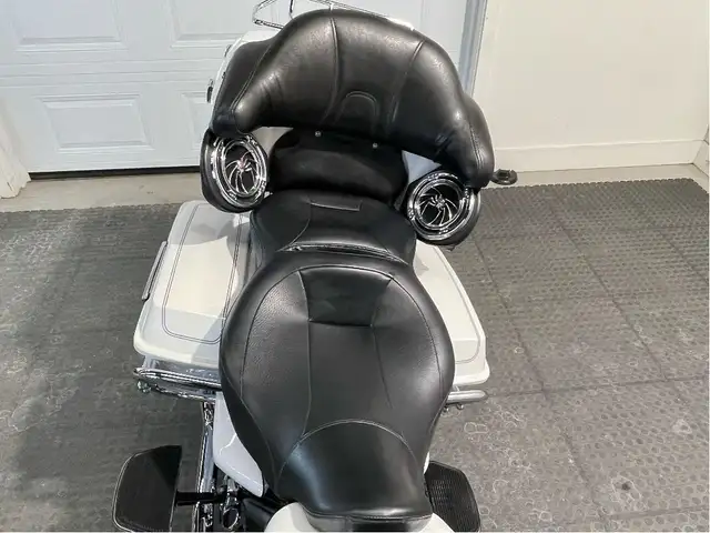 2006 Harley-Davidson Electra Glide Ultra Classic ONE OF A KIND/N in Sport Touring in North Bay - Image 13