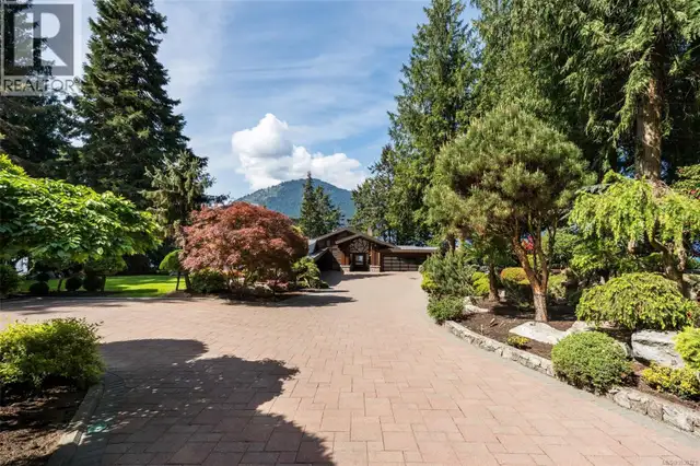 960 Lands End End North Saanich, British Columbia in Houses for Sale in Victoria - Image 11