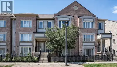LOCATION LOCATION LOCATION!!!!! Looking for a spacious FULL PROPERTY rental close to EVERYTHING with...