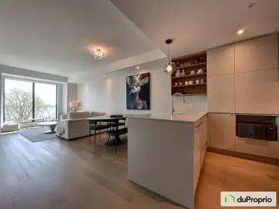 LUXE AU BORD DE LEAU | VUE SUR LE FLEUVE | 2024 | UNITÉ CLÉ EN MAIN EVOLO NEX, PLUSIEURS EXTRAS Déco...