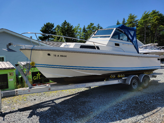 1987 Limestone 24 Express. 2020 repower! in Powerboats & Motorboats in City of Halifax - Image 2