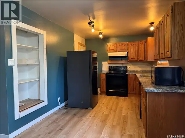 518 3rd AVENUE W Meadow Lake, Saskatchewan in Houses for Sale in Prince Albert - Image 4