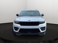 Used 2024 Jeep Grand Cherokee Altitude 4x4 for Sale in Edmonton, AB | One Owner & Accident-Free CARF... (image 5)