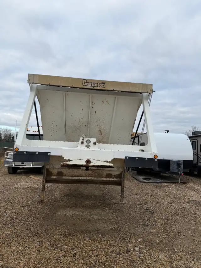  Dump Trailer in Heavy Equipment in St. Albert - Image 3