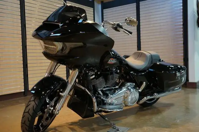 2025 Harley-Davidson FLTRX - Road Glide in Sport Touring in Lethbridge - Image 5