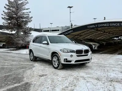Stock#: 251333AThe X5 xDrive40e is a premium mid-size hybrid SUV that offers a seamless transition b...
