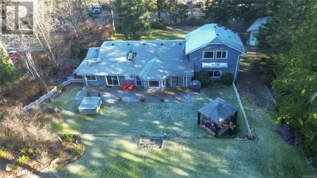 777 Salsbury Rd Courtenay, British Columbia in Houses for Sale in Comox / Courtenay / Cumberland - Image 31