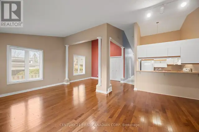 12 - 90 ONTARIO STREET S Lambton Shores (Grand Bend), Ontario in Condos for Sale in Grand Bend - Image 12