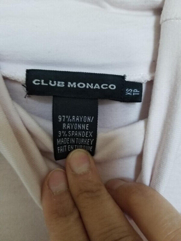 CLUB MONACO - Rayon Turtleneck (Women) + Dress Pants in Size 4 in Women's - Tops & Outerwear in Mississauga / Peel Region - Image 4