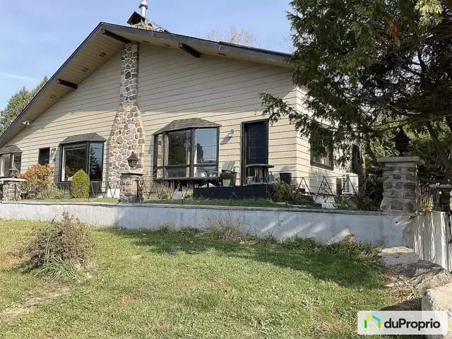 $415,000 - Semi-detached for sale in St-Sauveur in Houses for Sale in Laurentides - Image 2
