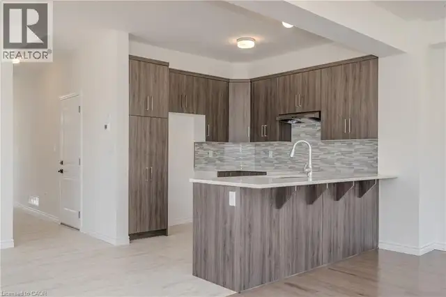 350 ROBERT WOOLNER Street Ayr, Ontario in Houses for Sale in Kitchener / Waterloo - Image 6