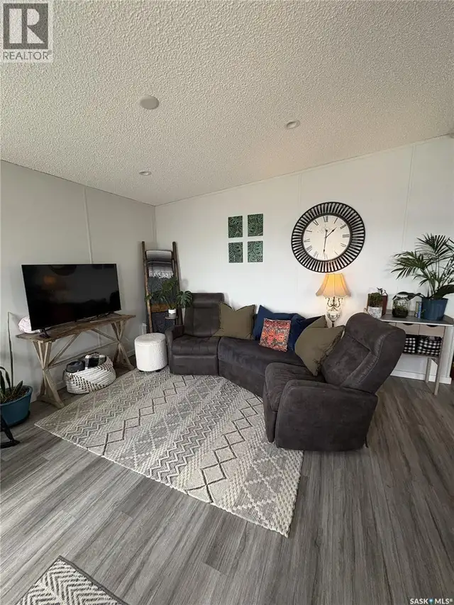 413 Railway STREET Kipling, Saskatchewan in Houses for Sale in Regina - Image 9