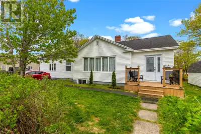 Welcome to 23 St. Andrews Avenue, a well-maintained bungalow nestled in the heart of Mount Pearl's d...