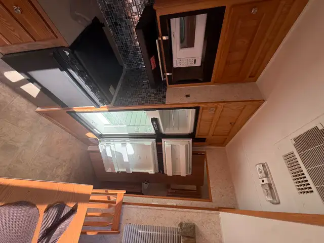 Very clean excellent condition outside and inside winterized RV in RVs & Motorhomes in Saint John - Image 9