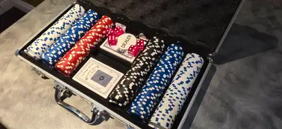 Poker chip set with cards never used has locking case with keys