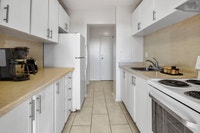 Located steps from the Rideau River and a short drive from downtown, Riverside Towers in Ottawa Sout... (image 7)