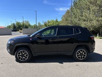 Built for drivers who want real Jeep capability with everyday comfort, this 2024 Jeep Compass Trailh... (image 9)
