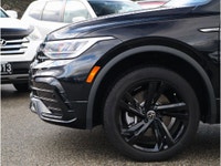 2024 VOLKSWAGEN TIGUAN COMFORTLINE R-LINE BLACK EDITION - NO ACCIDENTS - ONE OWNER- BC VEHICLE - BAC... (image 5)