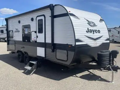 Welcome to Eldorado RV Sales, the longest running dealership in Southern Alberta! Options Included:...