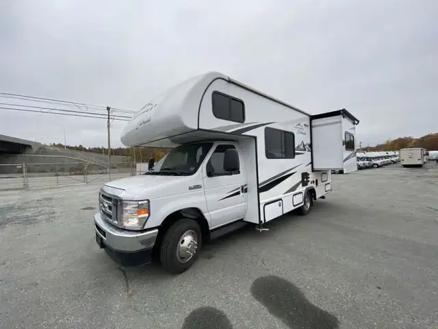 2023 EAST TO WEST Entrada 2200S in RVs & Motorhomes in Bedford - Image 6