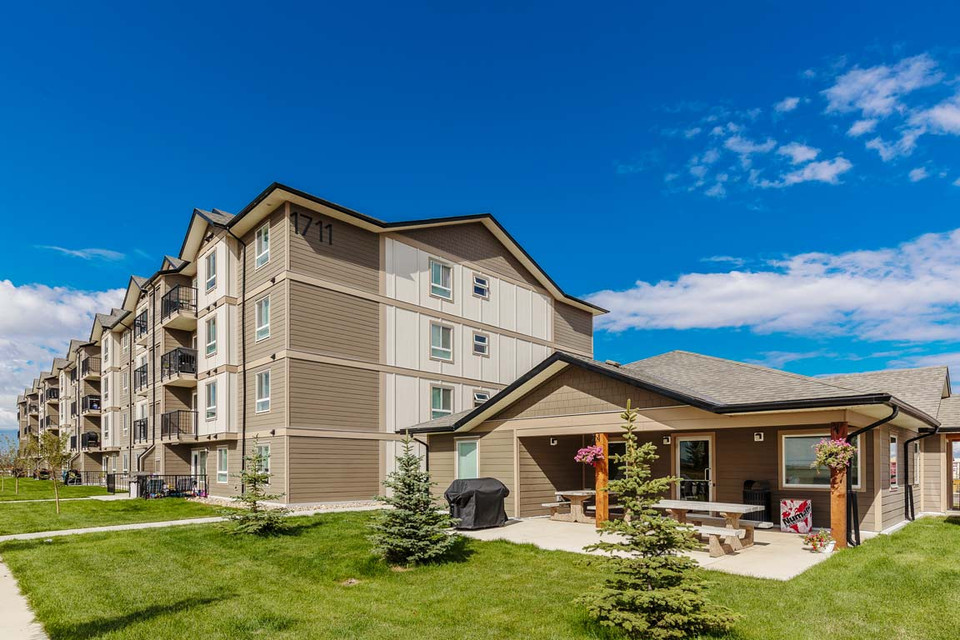 PetFriendly Two Bedroom Two Bath with Insuite Laundry for Rent Long