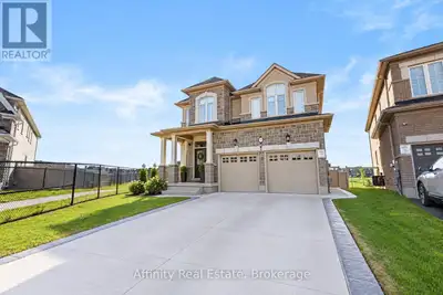 Welcome to 64 Shawbridge Court, nestled in Hamilton's desirable On The Ridge community! This invitin...