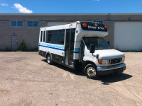 2006 Ford E450 Diesel Automatic BUS or convert to an RV!