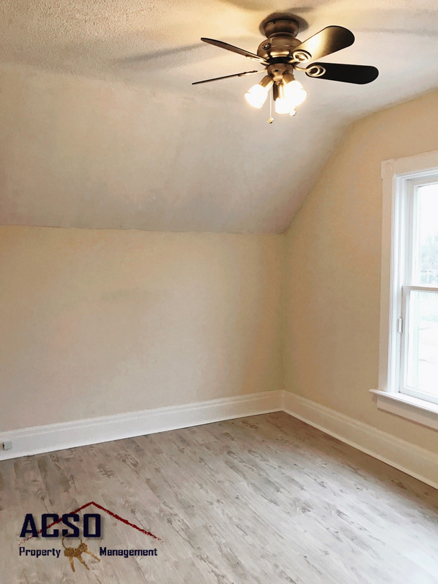 ACSO Cozy 1/2 BDRM Apt. Minutes from Downtown Kitchener Long Term