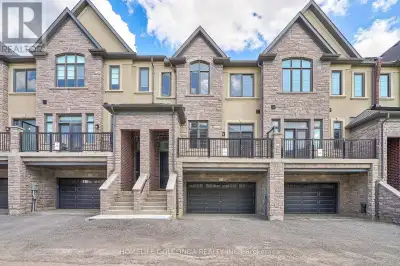 17 WEST VILLAGE LANE Markham (Angus Glen), Ontario