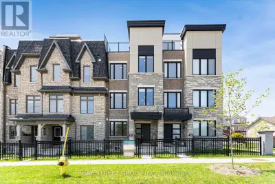 Welcome to this modern-style, 3-year-new freehold townhome in the prestigious Angus Glen community,...