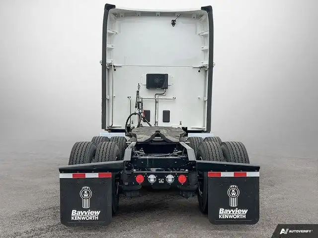 2025 Kenworth T680 in Heavy Trucks in Moncton - Image 6