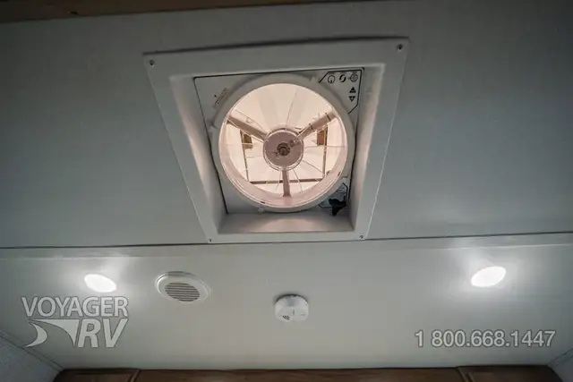 2023 Grand Design Imagine XLS 23BHE in Travel Trailers & Campers in Kelowna - Image 30
