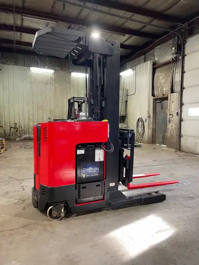 New wheels New reman battery with charger 4500lb capacity .