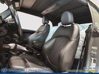 2019 MINI Convertible 2019 MINI Cooper Convertible - Style iconique, plaisir de conduite et liberté... (image 8)