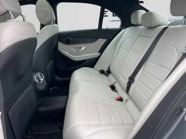 2018 Mercedes-Benz C-Class C300 4MATIC - AMG PKG - SUNROOF - LEA in Cars & Trucks in Oakville / Halton Region - Image 19